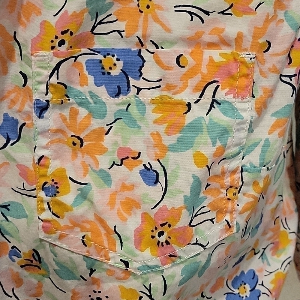 St. John's Bay button down shirt with pink, blue yellow flowers. Denim trim L - Picture 8 of 9